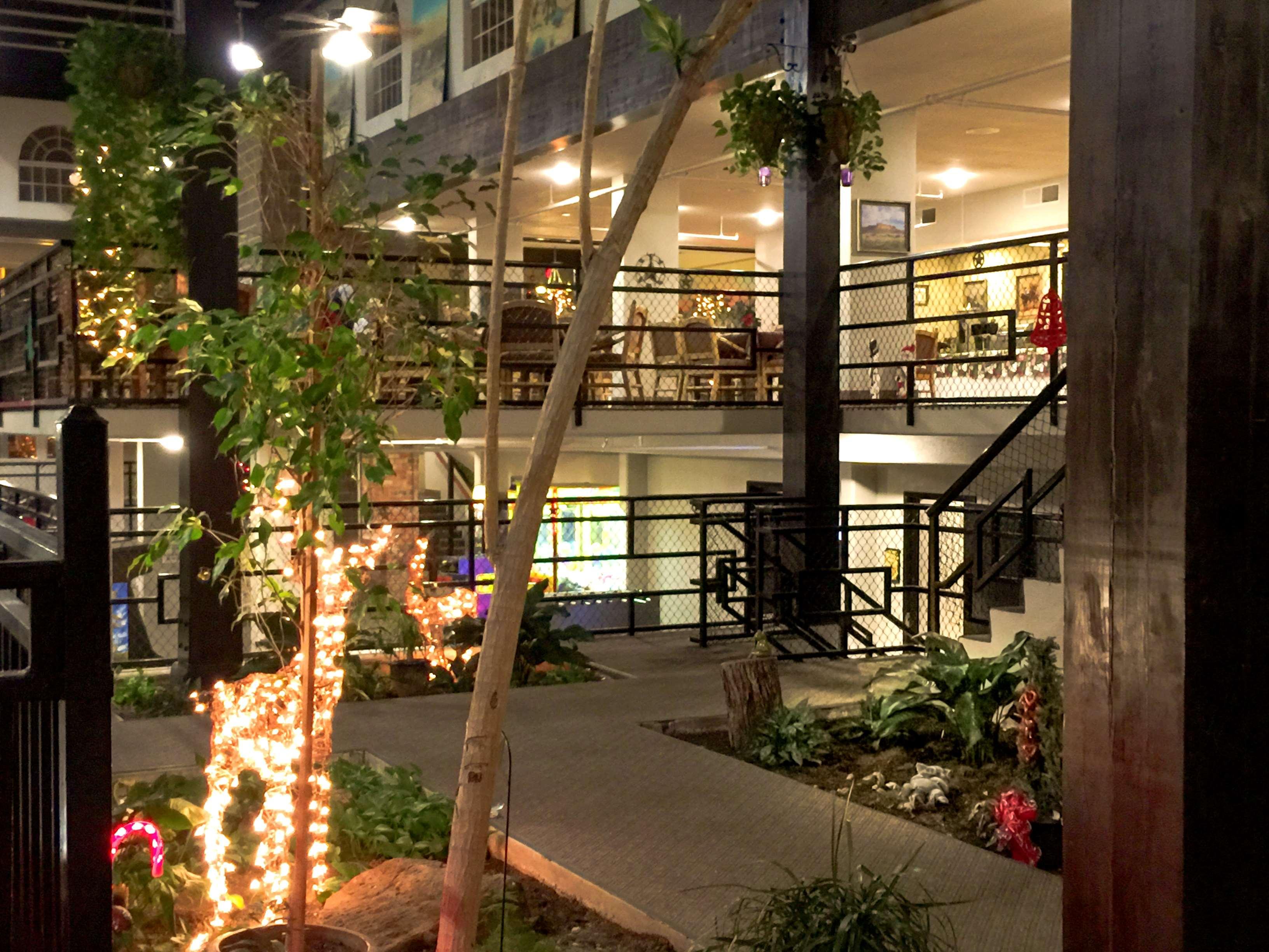 Hotel Pearl On The Concho à San Angelo Extérieur photo